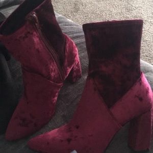 Brand new burgundy boots
